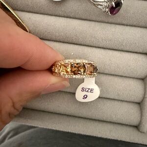 Gold and Brown Women's Ring